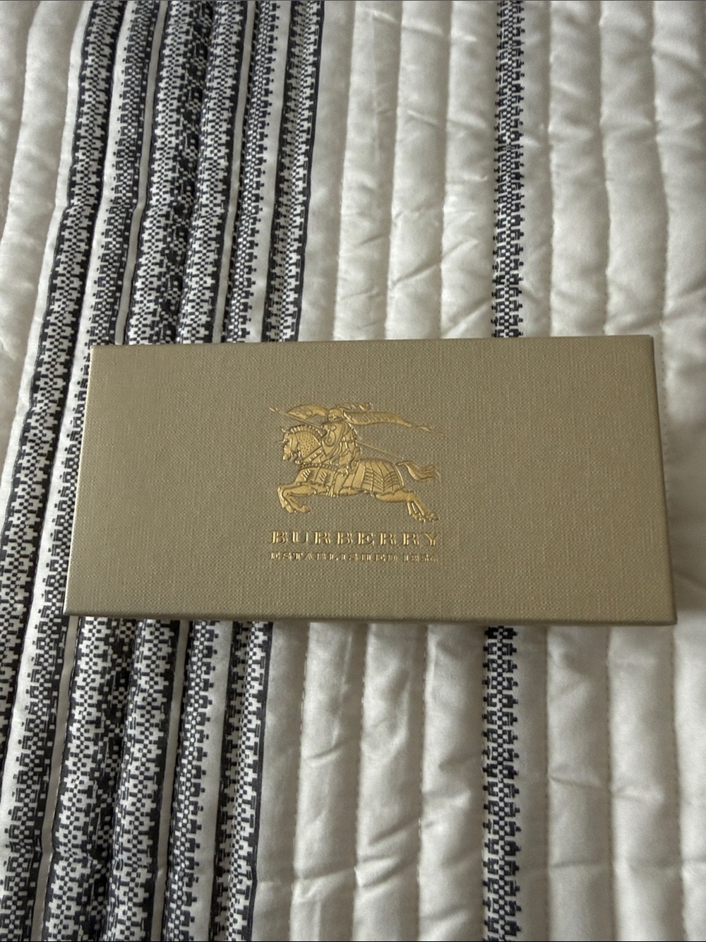 Burberry Black Designer Sunglasses with Case and Outer Box - Picture 6 of 8
